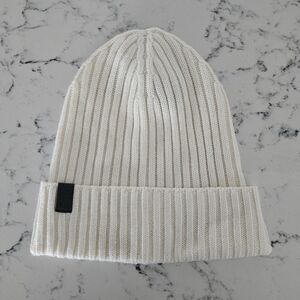 Arc'teryx White Ribbed Beanie